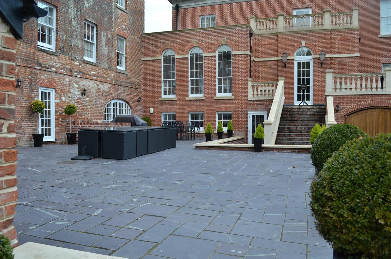 Отель The West Wing At Everleigh Manor Экстерьер фото