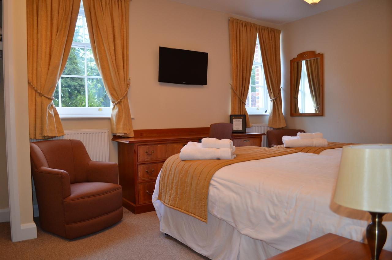 Отель The West Wing At Everleigh Manor Экстерьер фото